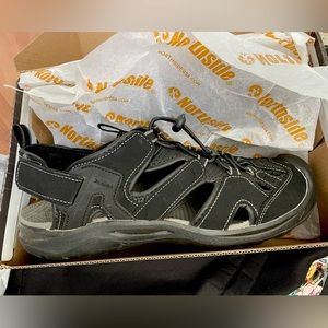 Brand new Northside Men's Burke 3.0 Closed Toe Sport Sandals Black